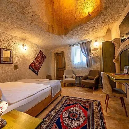 Majestic Cave House 4*