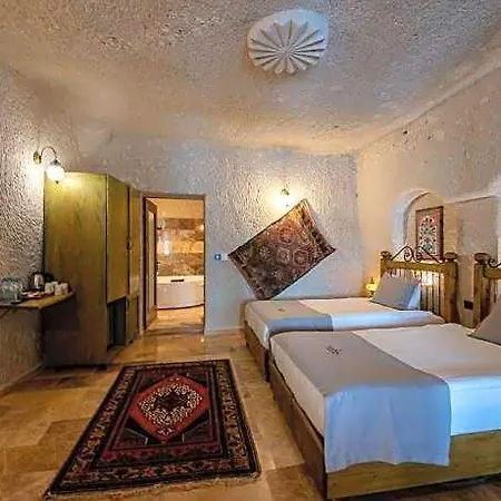 Majestic Cave House Hotel 4*