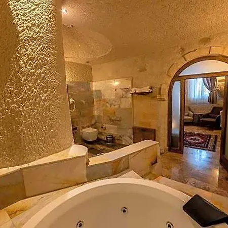 Hotel Majestic Cave House